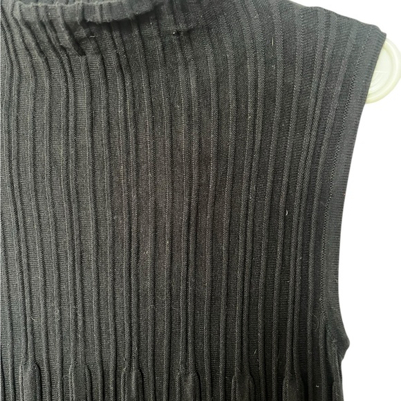 Pretty Angel Pleated Black Dress with Stretch - Size Small - Picture 3 of 10